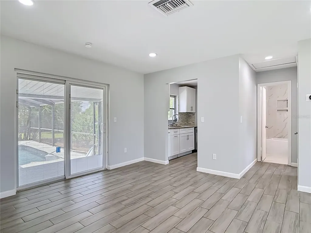 2096 W Atmore Circle Deltona FL 32725