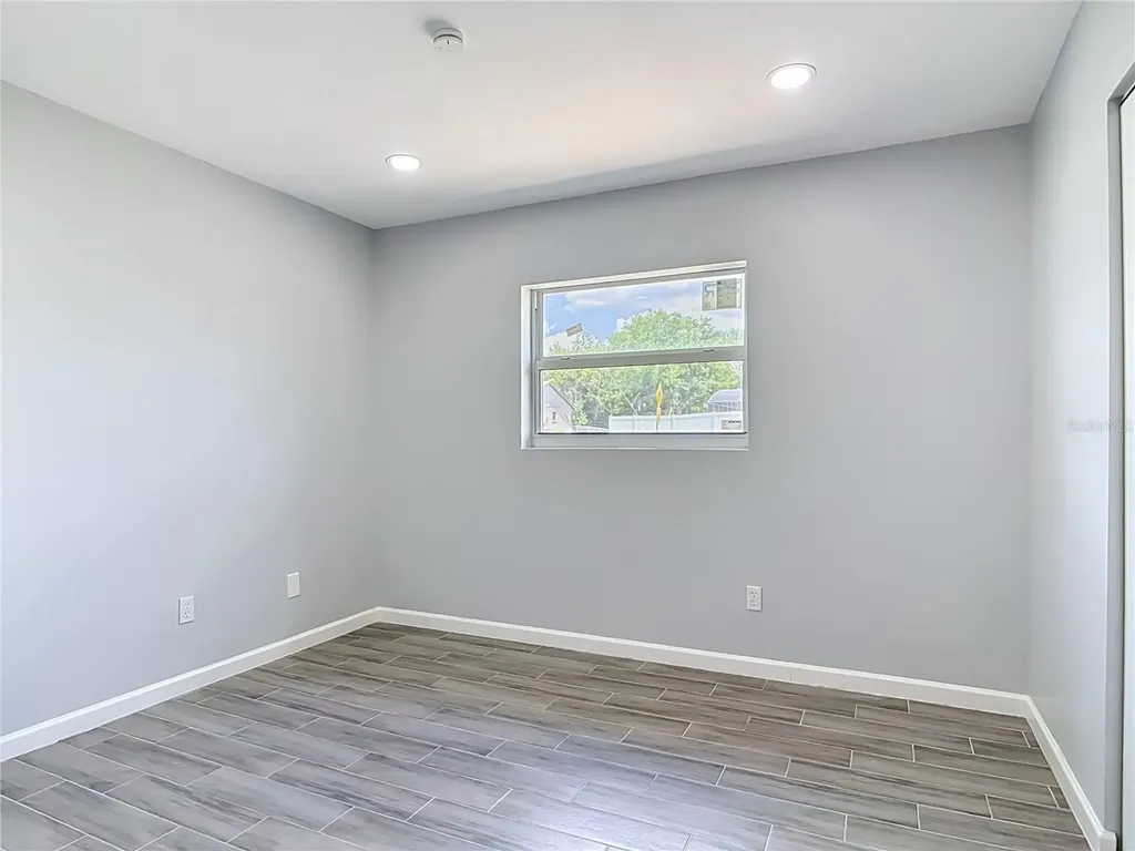 2096 W Atmore Circle Deltona FL 32725