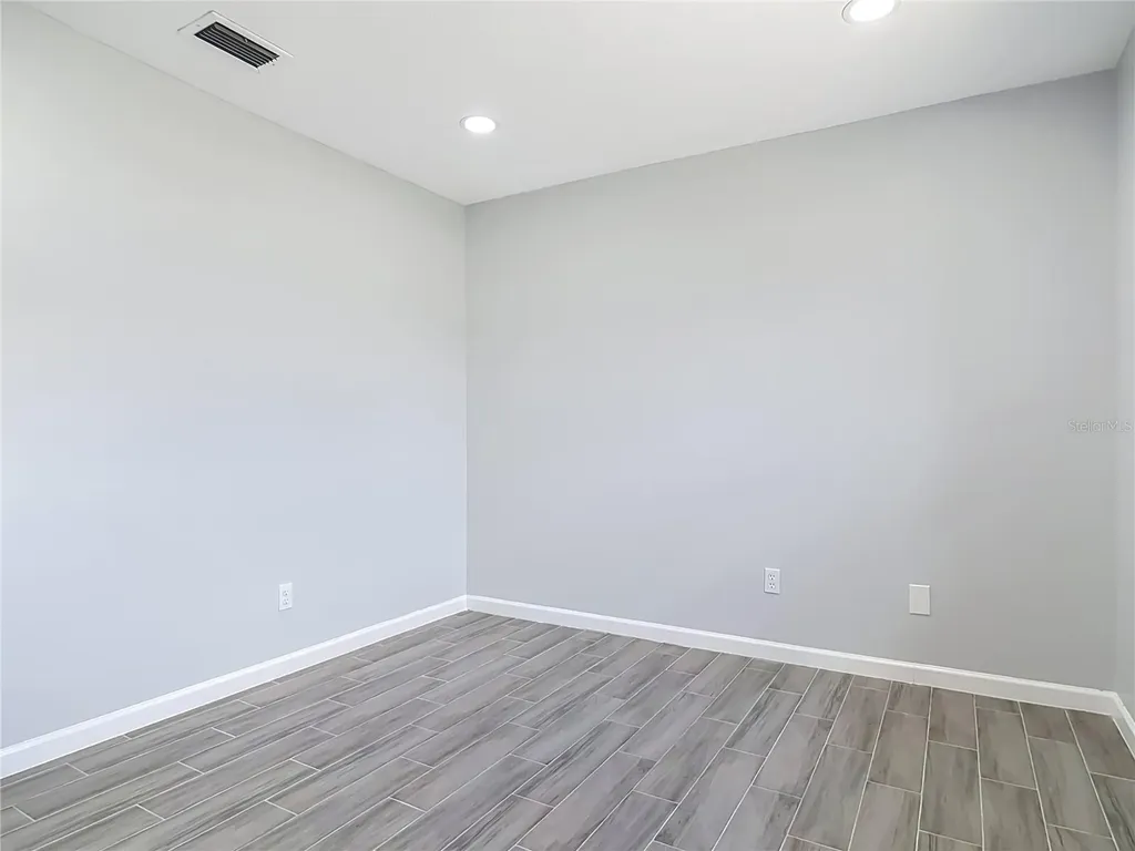 2096 W Atmore Circle Deltona FL 32725