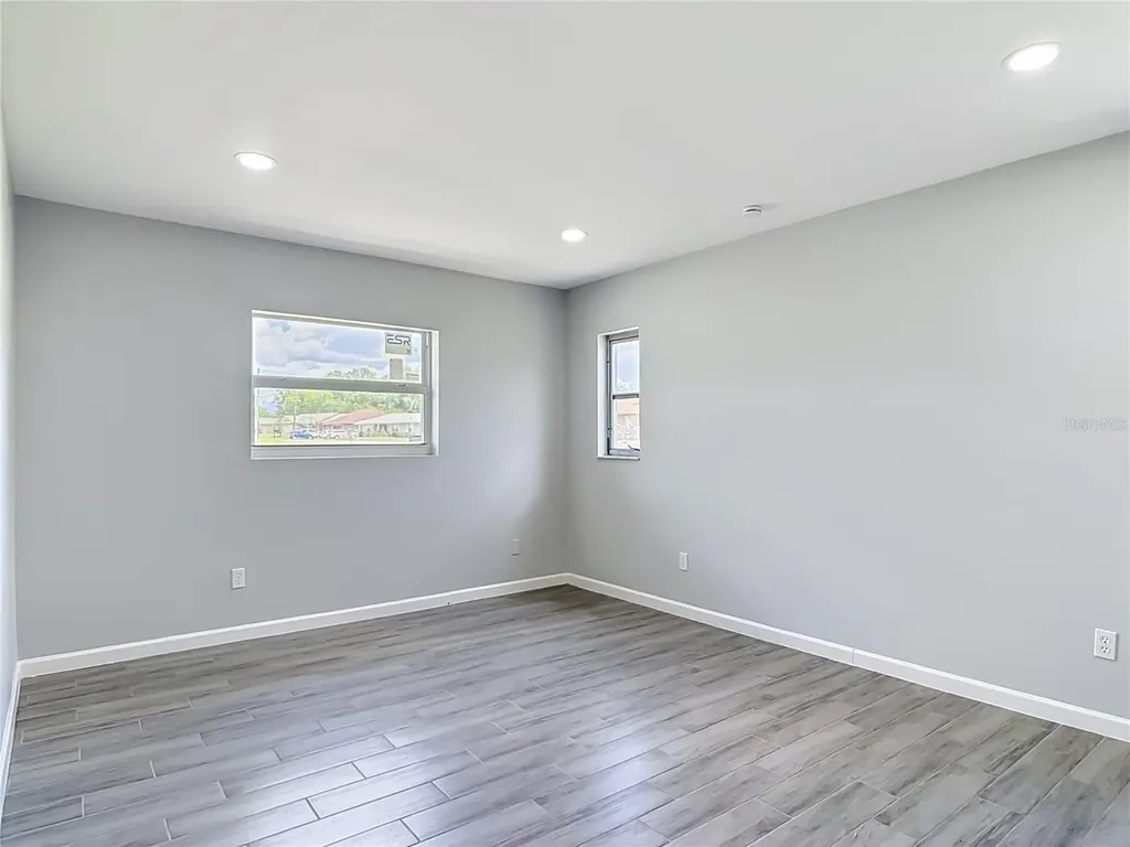 2096 W Atmore Circle Deltona FL 32725