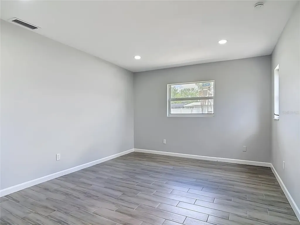 2096 W Atmore Circle Deltona FL 32725
