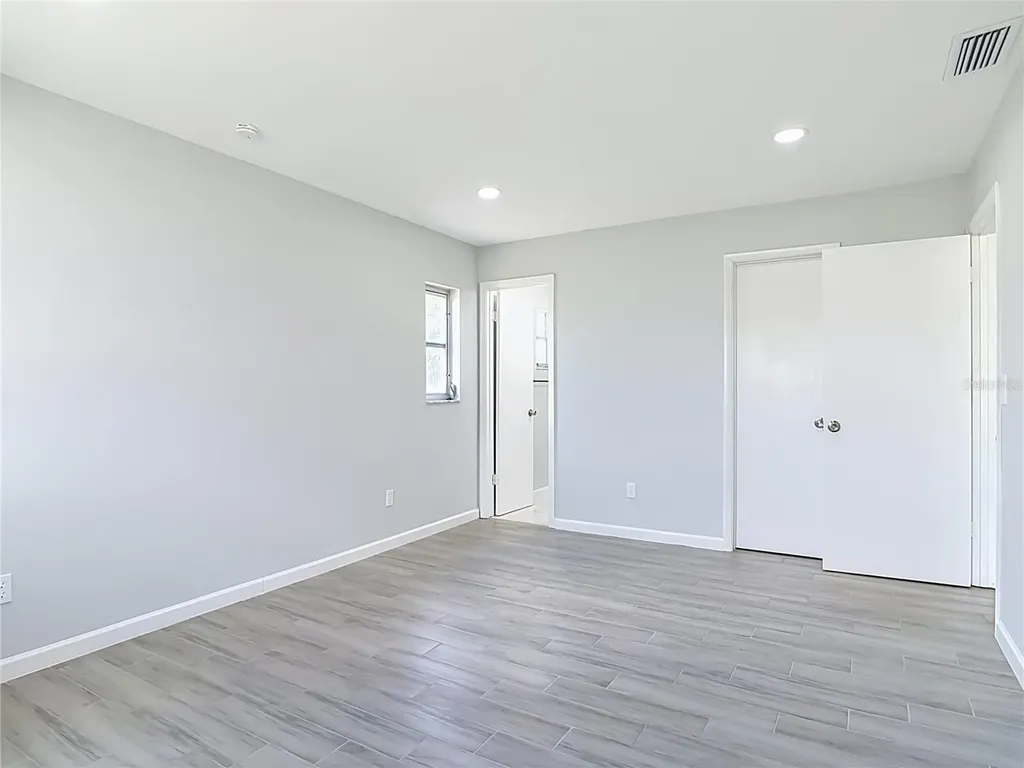 2096 W Atmore Circle Deltona FL 32725
