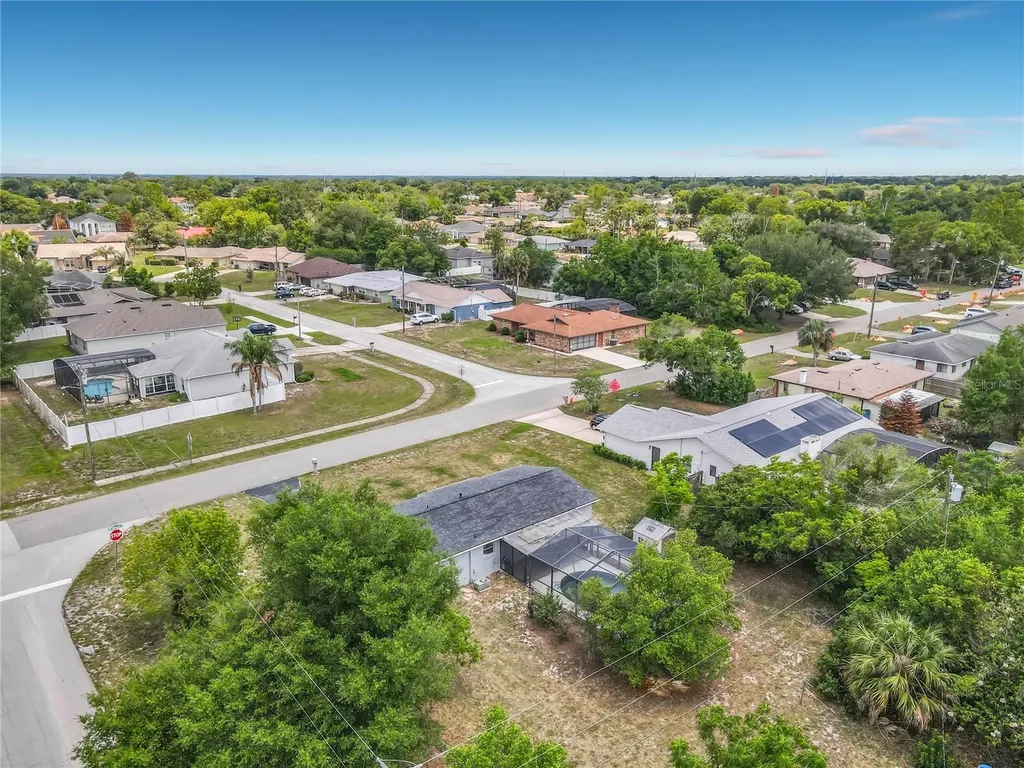 2096 W Atmore Circle Deltona FL 32725