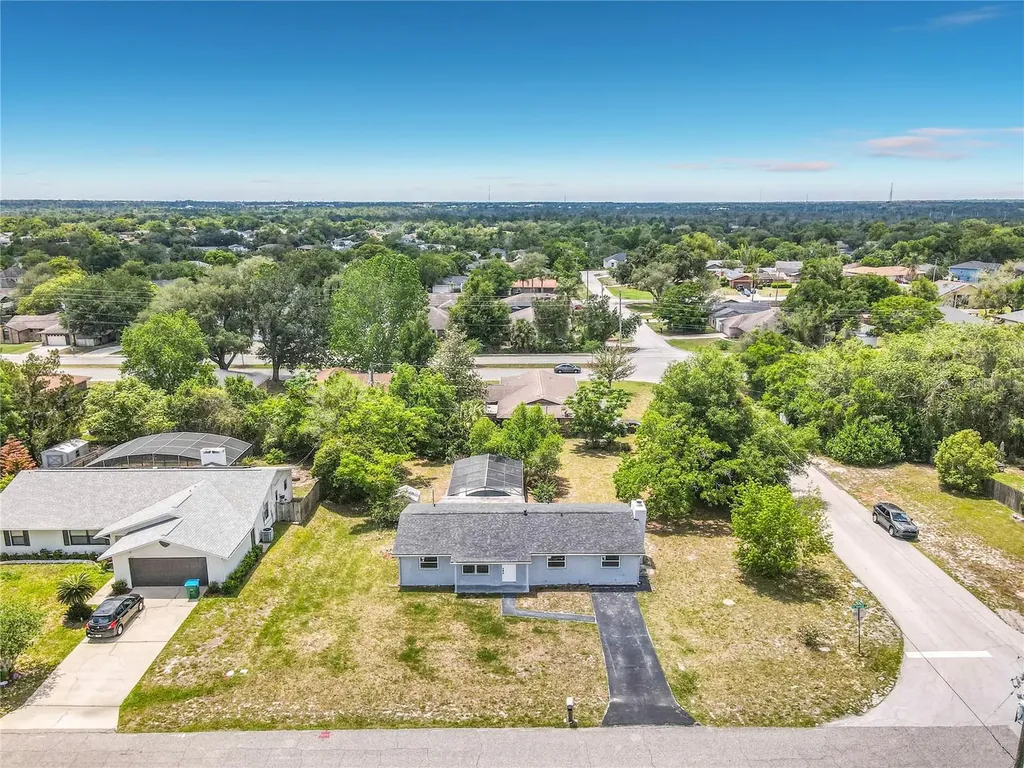 2096 W Atmore Circle Deltona FL 32725