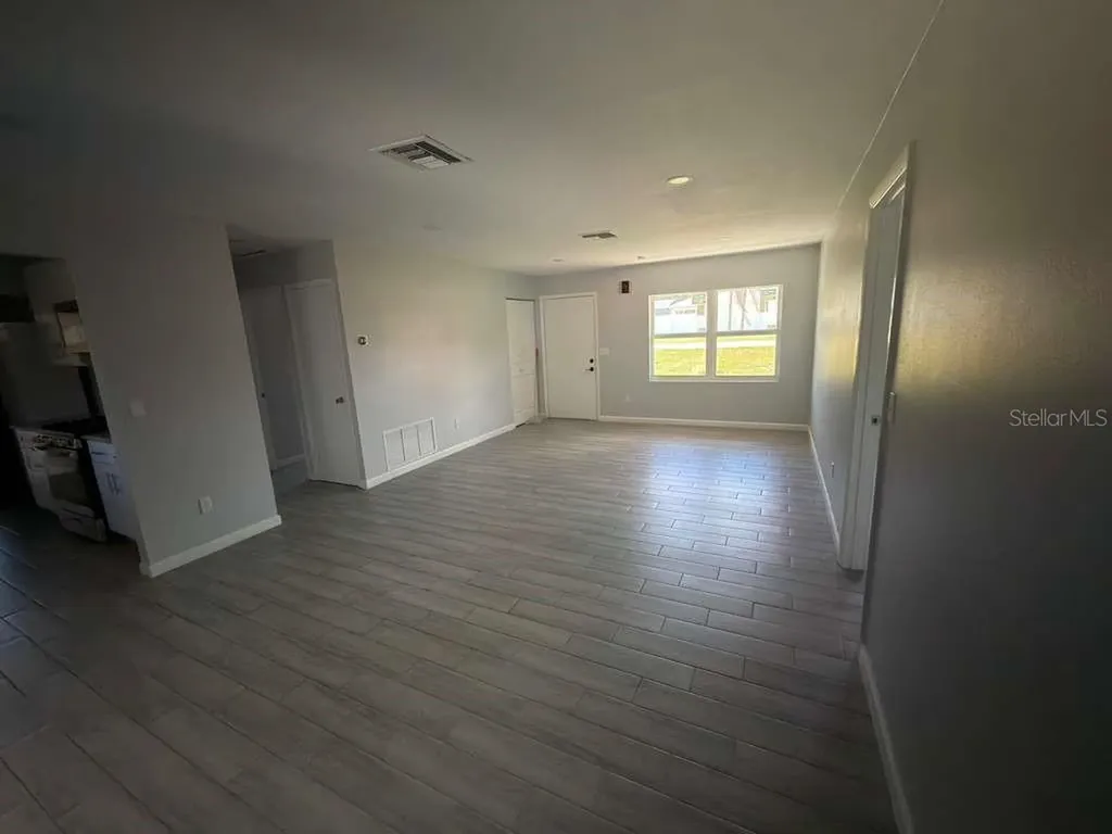 2096 W Atmore Circle Deltona FL 32725