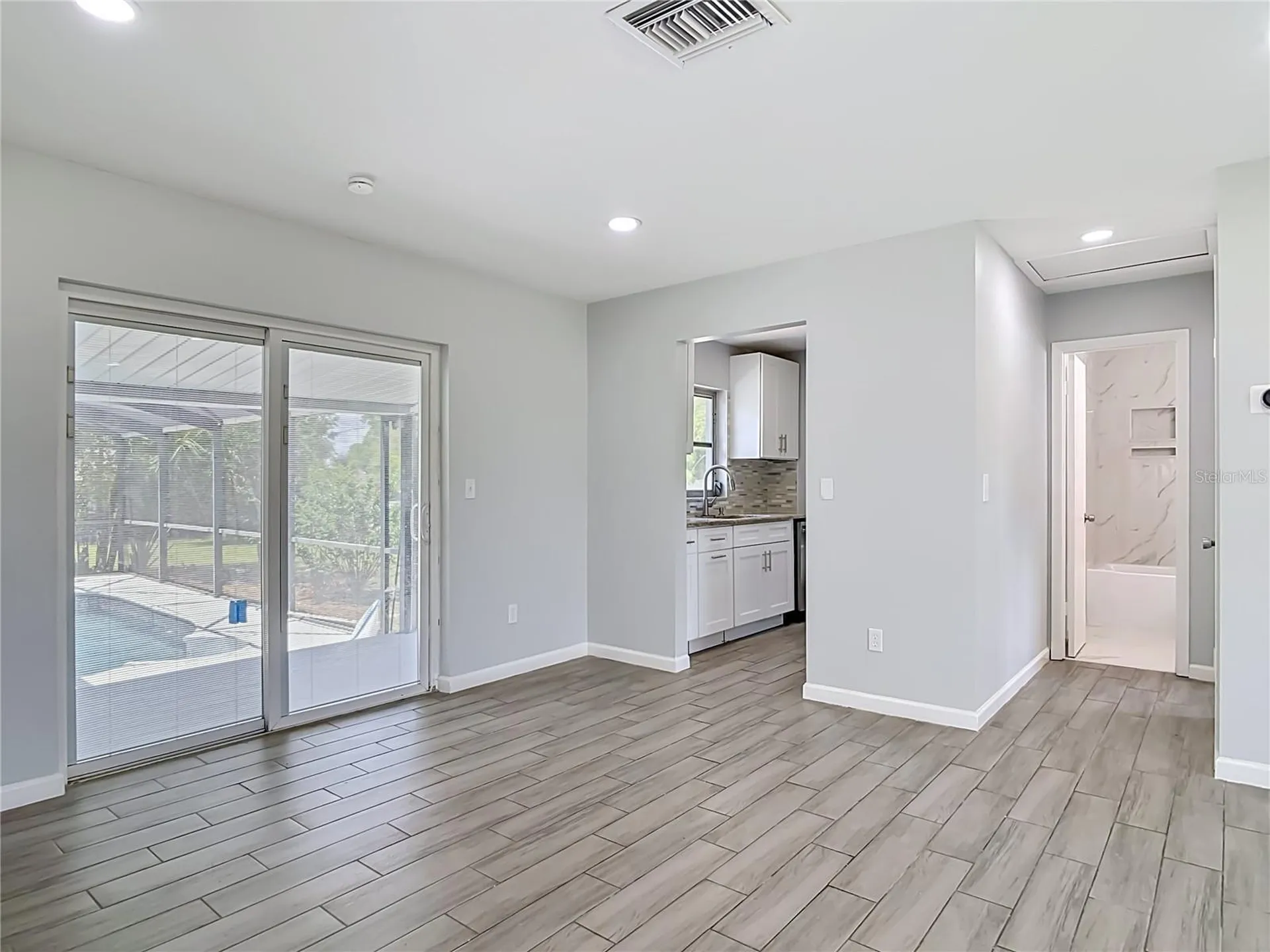 2096 W Atmore Circle Deltona FL 32725