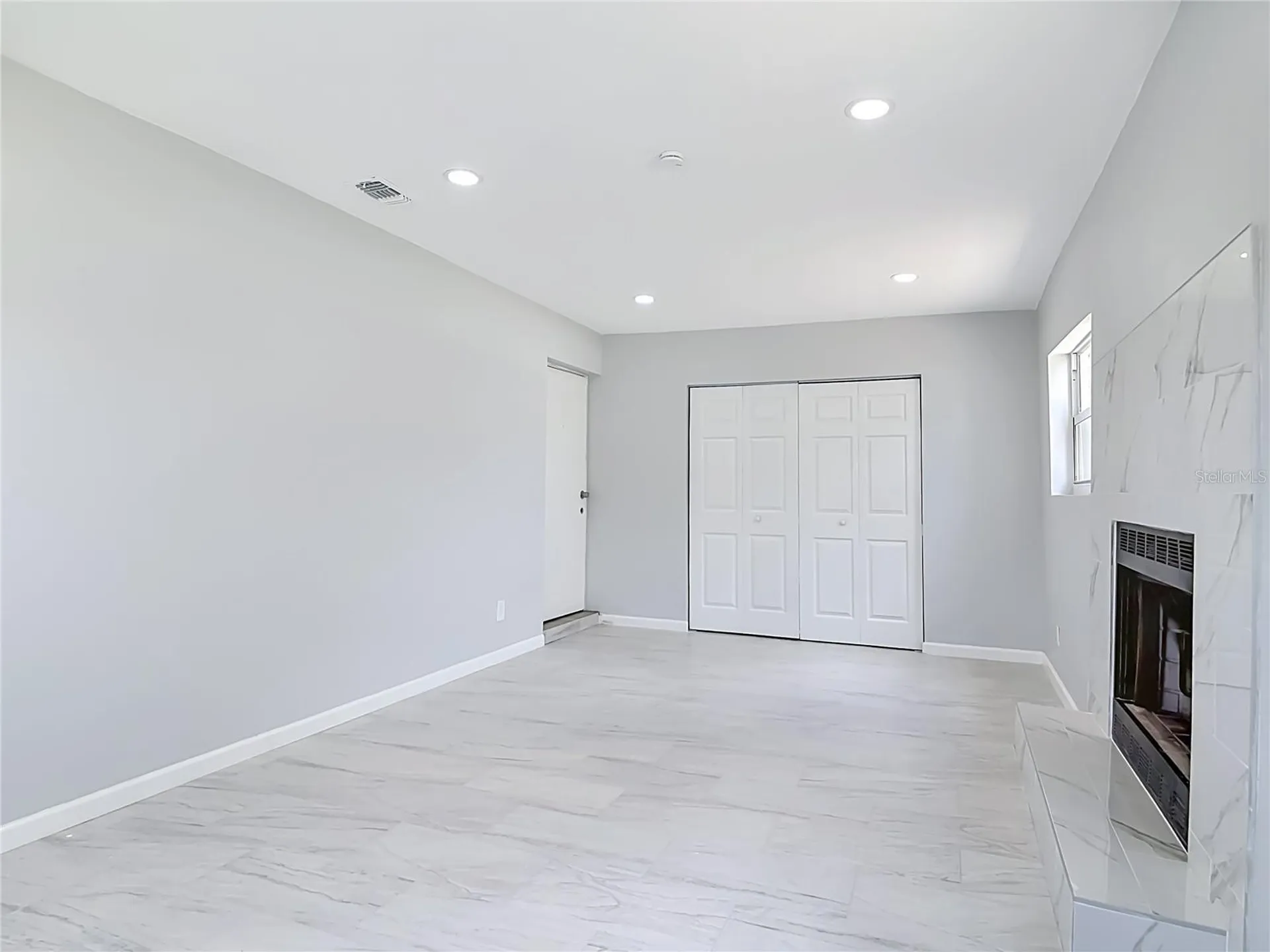 2096 W Atmore Circle Deltona FL 32725