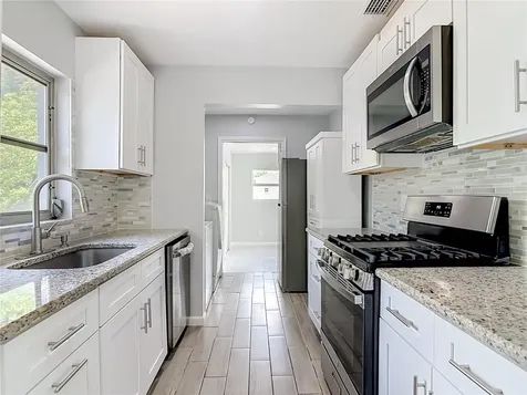 2096 W Atmore Circle Deltona FL 32725