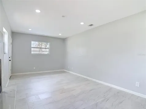 2096 W Atmore Circle Deltona FL 32725