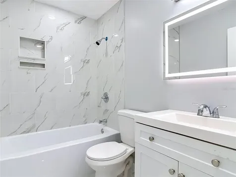 2096 W Atmore Circle Deltona FL 32725