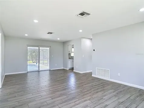 2096 W Atmore Circle Deltona FL 32725
