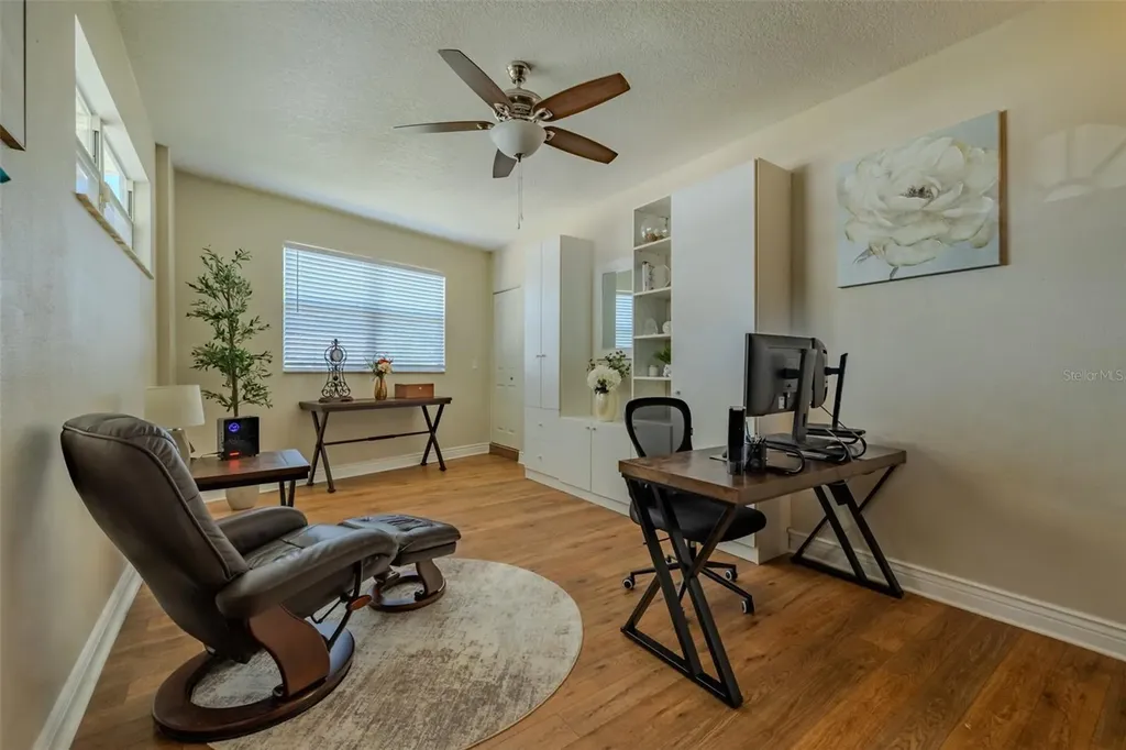 2532 Lake Ellen Lane Tampa FL 33618