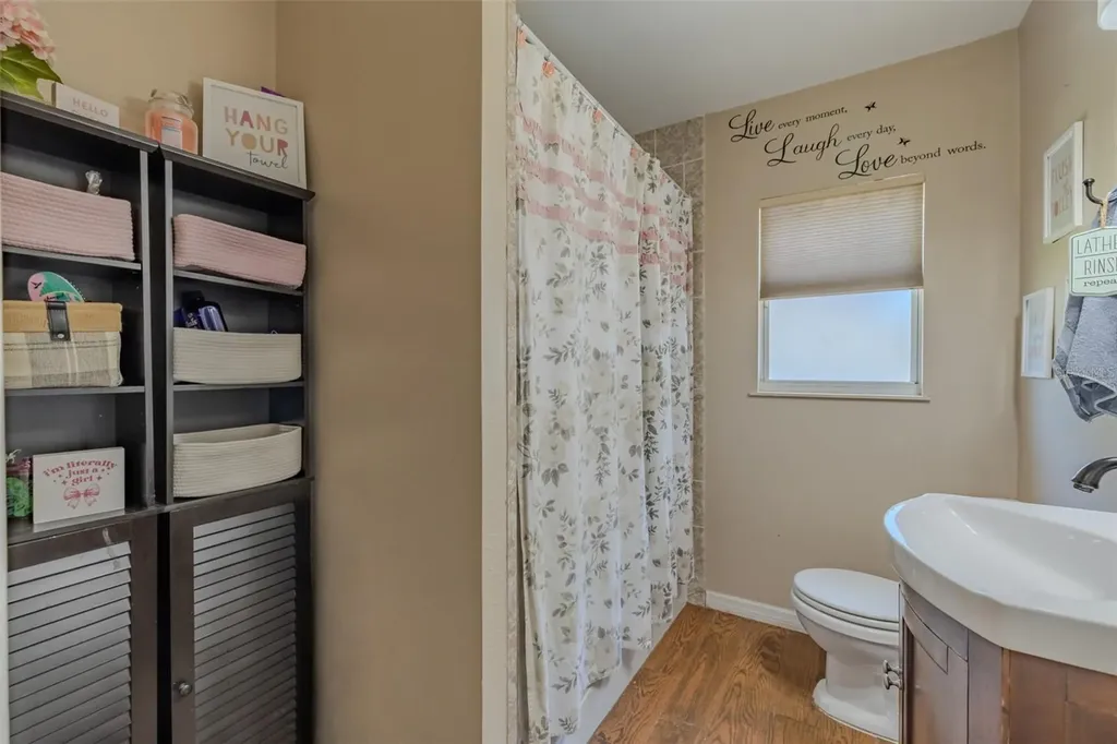 2532 Lake Ellen Lane Tampa FL 33618