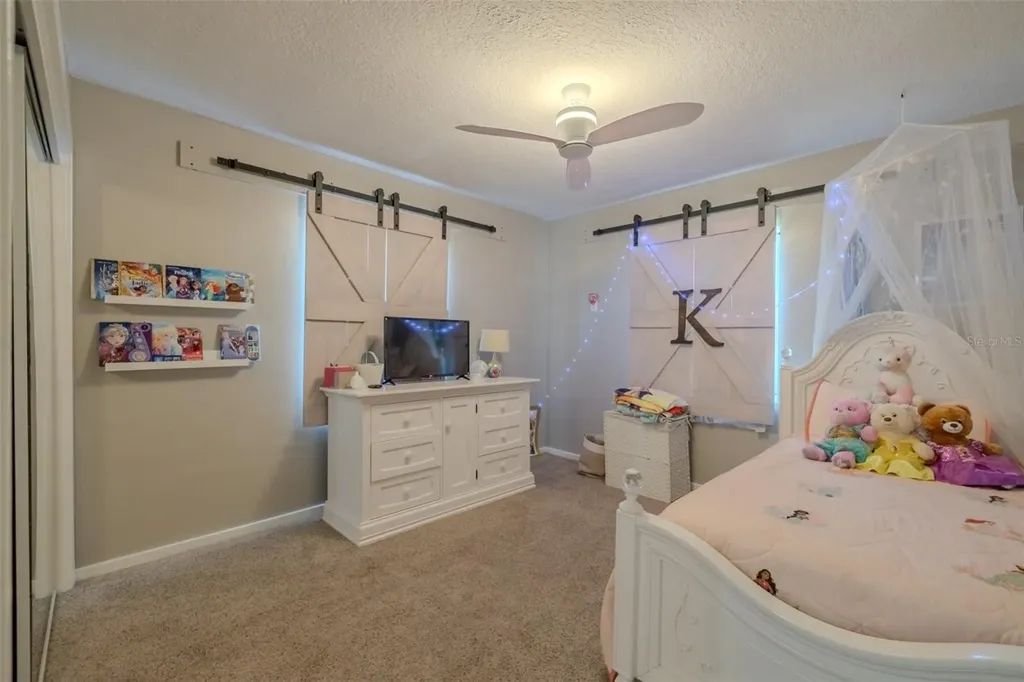 2532 Lake Ellen Lane Tampa FL 33618