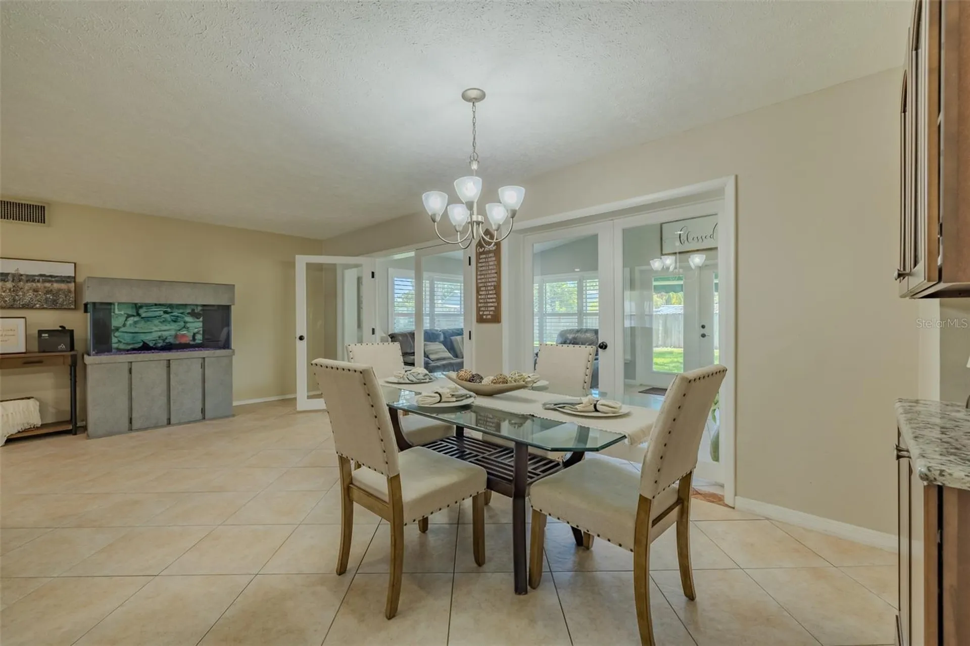 2532 Lake Ellen Lane Tampa FL 33618