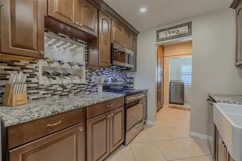 2532 Lake Ellen Lane Tampa FL 33618