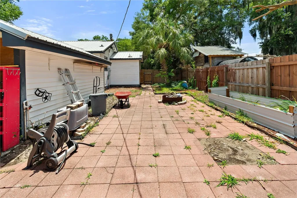 407 E Polk Avenue Lake Wales FL 33853