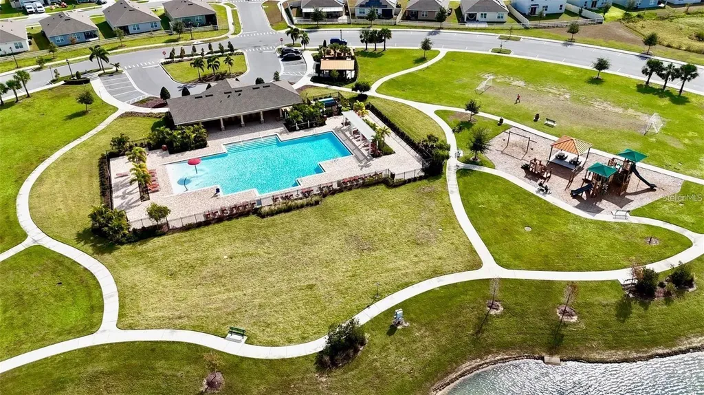 511 Noble Avenue Davenport FL 33837