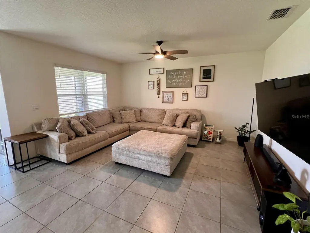 511 Noble Avenue Davenport FL 33837