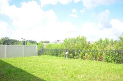 511 Noble Avenue Davenport FL 33837