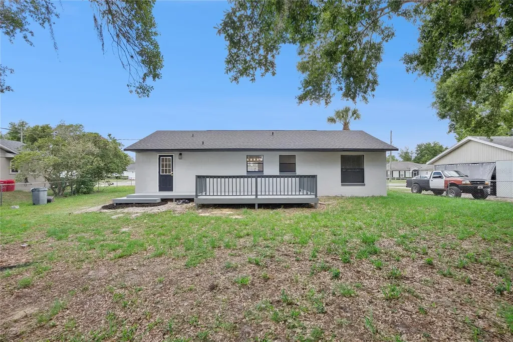 65 S Courtland Boulevard Deltona FL 32738