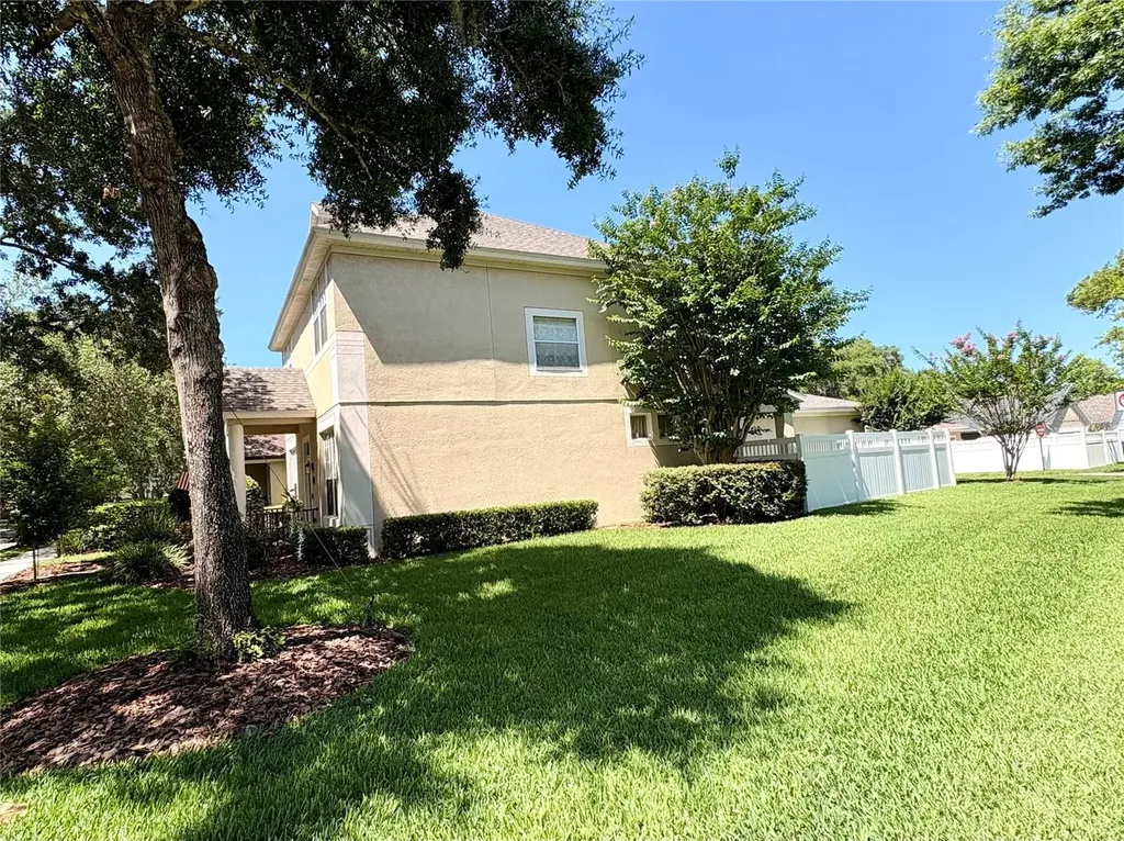 239 W Tarrington Drive Deland FL 32724