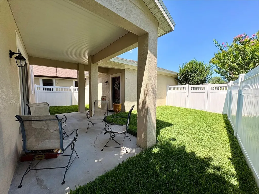 239 W Tarrington Drive Deland FL 32724