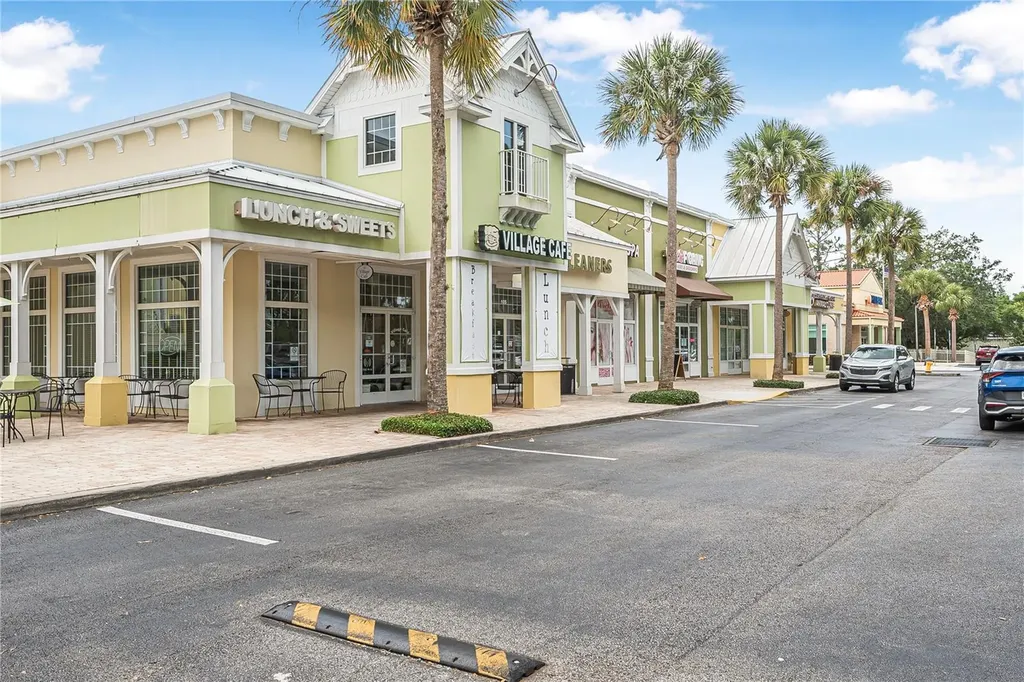 239 W Tarrington Drive Deland FL 32724
