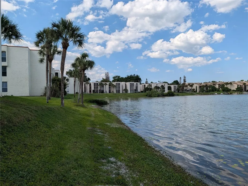 522 Orange Drive Altamonte Springs FL 32701