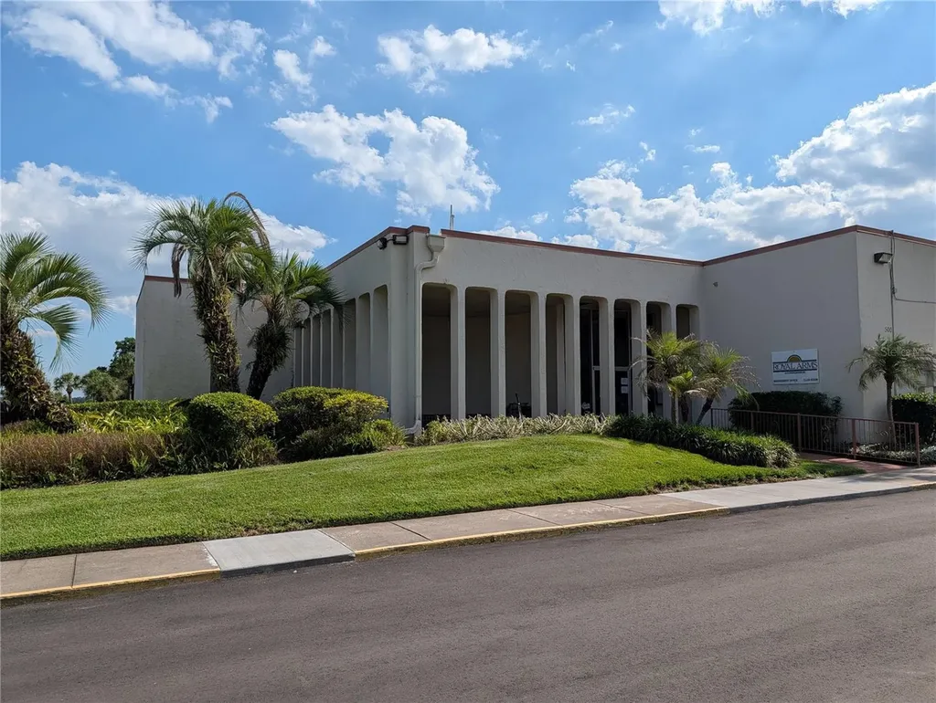 522 Orange Drive Altamonte Springs FL 32701