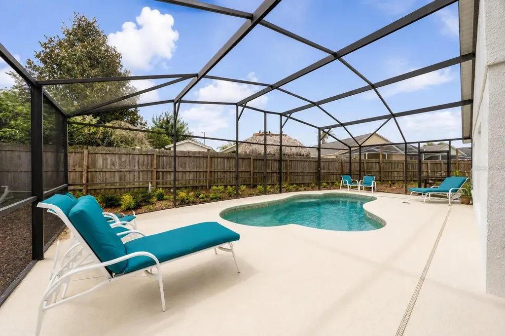 232 Lake Shore Parkway Davenport FL 33896