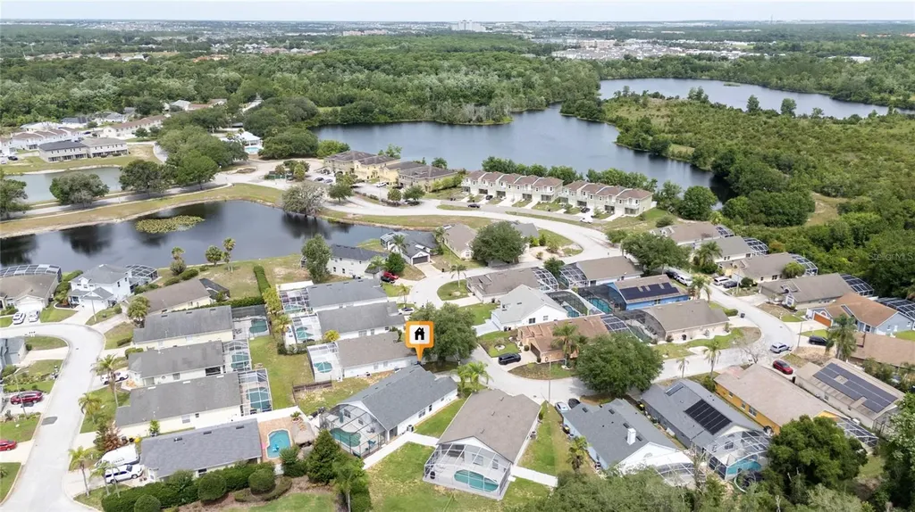 232 Lake Shore Parkway Davenport FL 33896