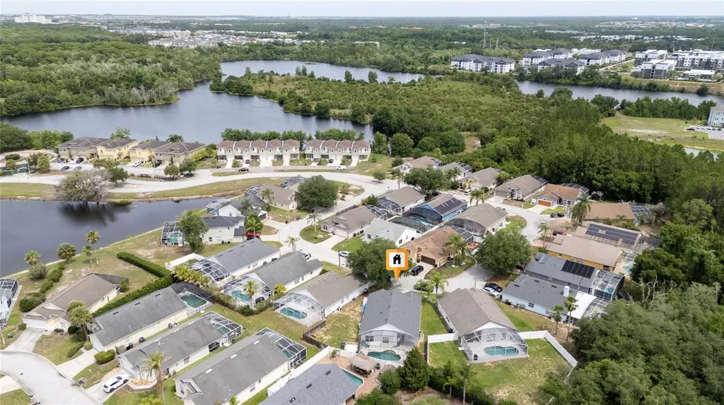 232 Lake Shore Parkway Davenport FL 33896
