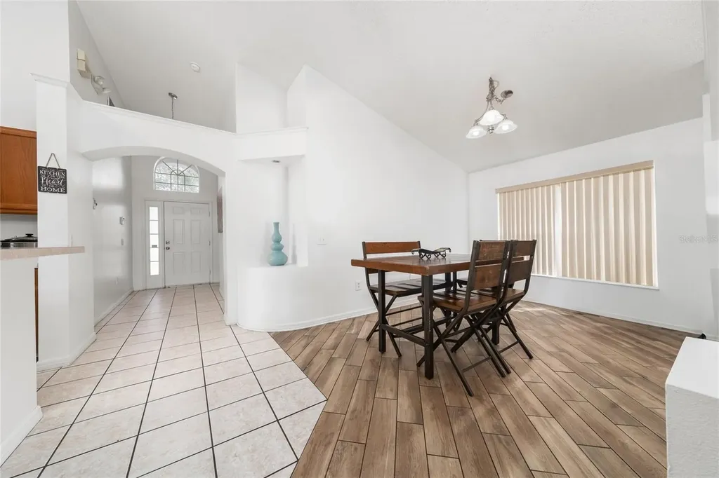 232 Lake Shore Parkway Davenport FL 33896