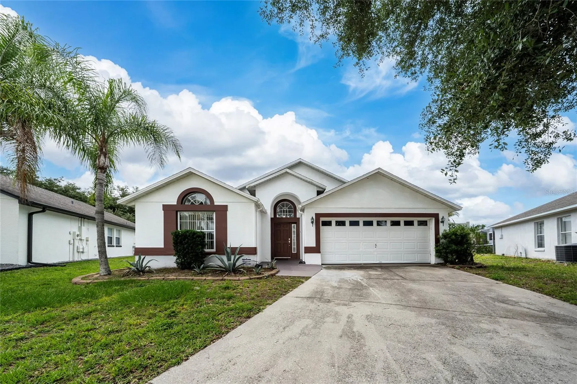 232 Lake Shore Parkway Davenport FL 33896