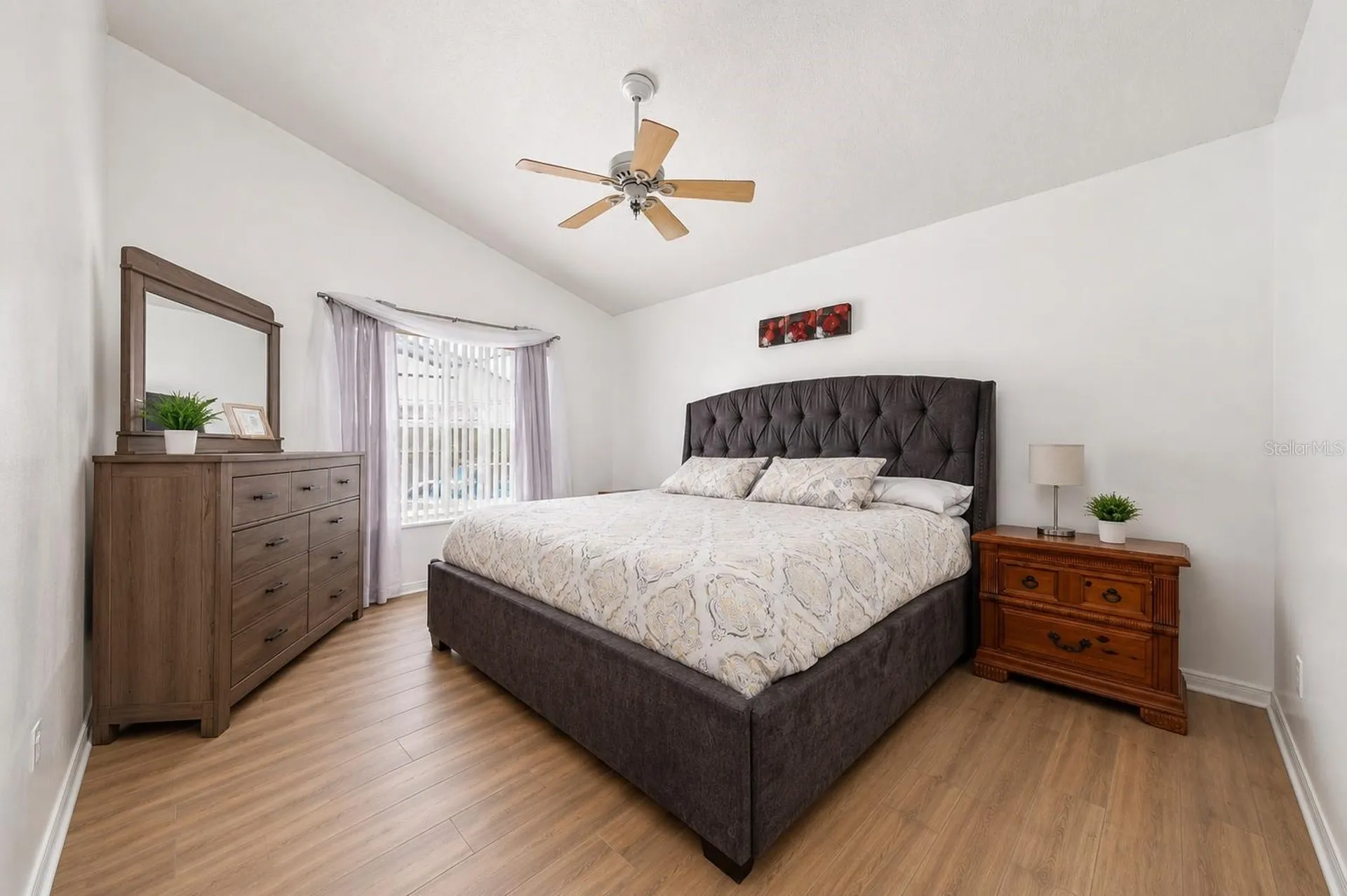 232 Lake Shore Parkway Davenport FL 33896