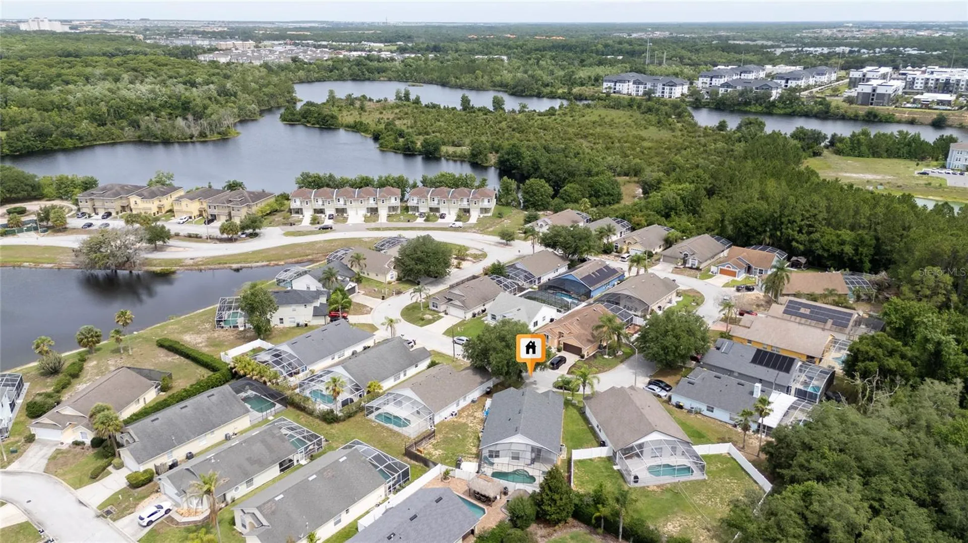 232 Lake Shore Parkway Davenport FL 33896
