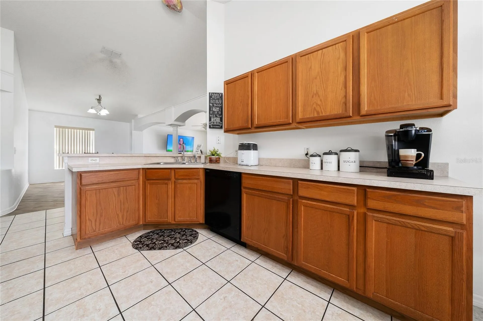232 Lake Shore Parkway Davenport FL 33896