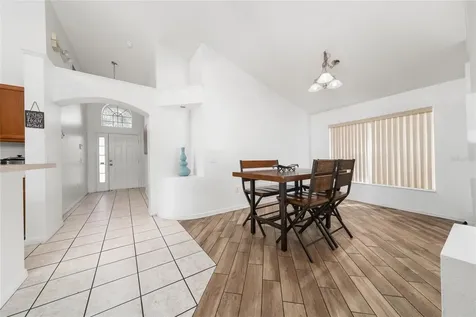 232 Lake Shore Parkway Davenport FL 33896