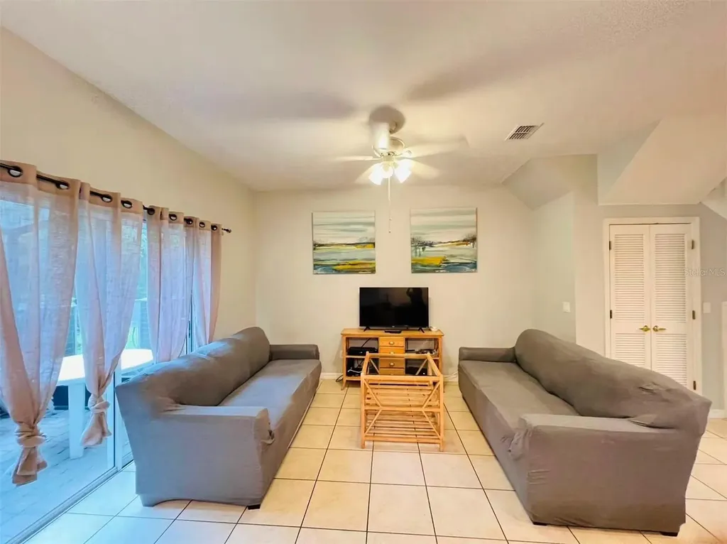 2356 Caravelle Circle Kissimmee FL 34746