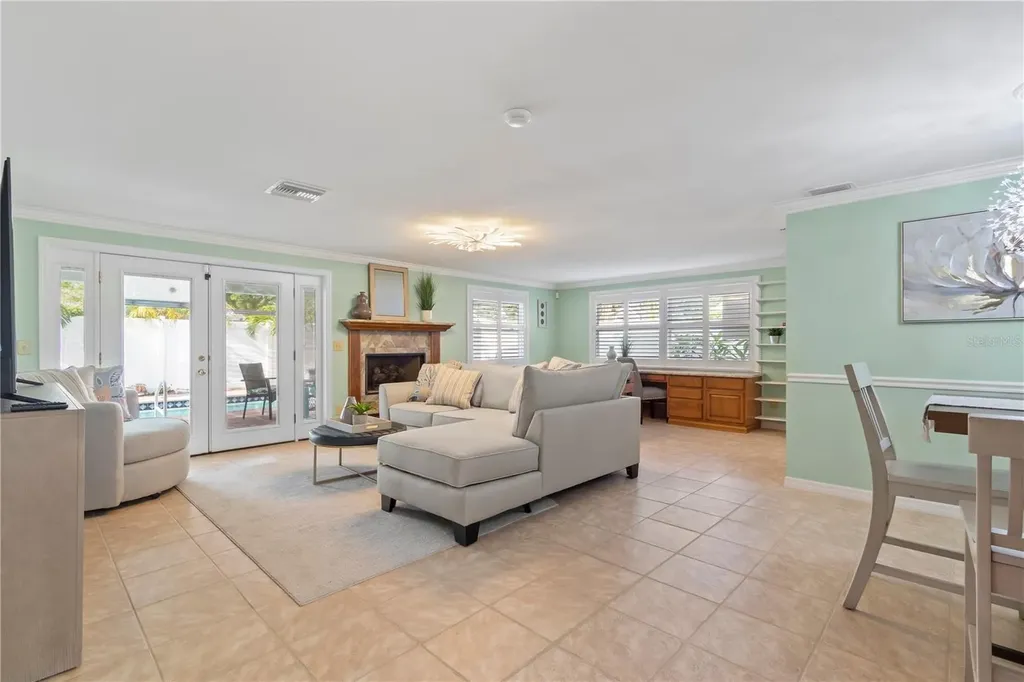 12352 83rd Avenue Seminole FL 33772