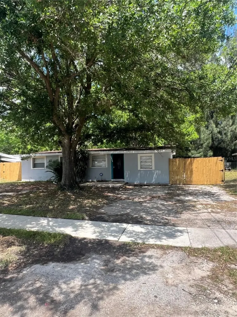 5906 S 81st Street Tampa FL 33619