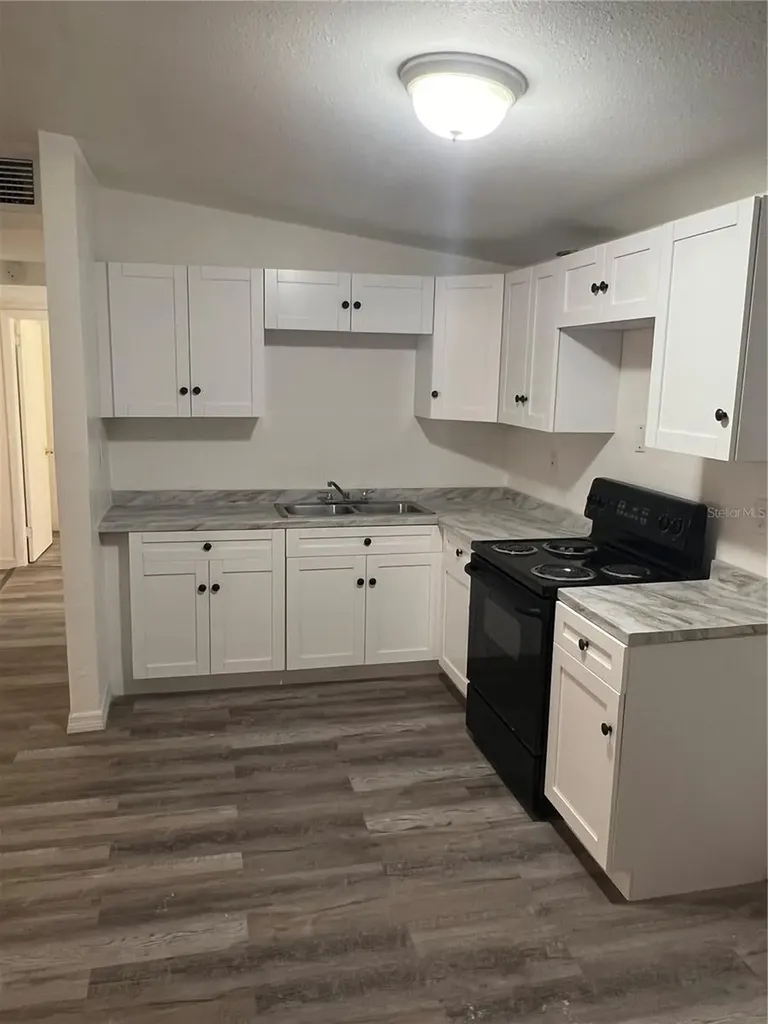 5906 S 81st Street Tampa FL 33619