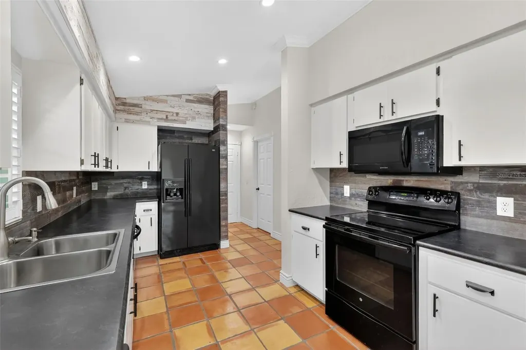 39 Forest Lane Eustis FL 32726