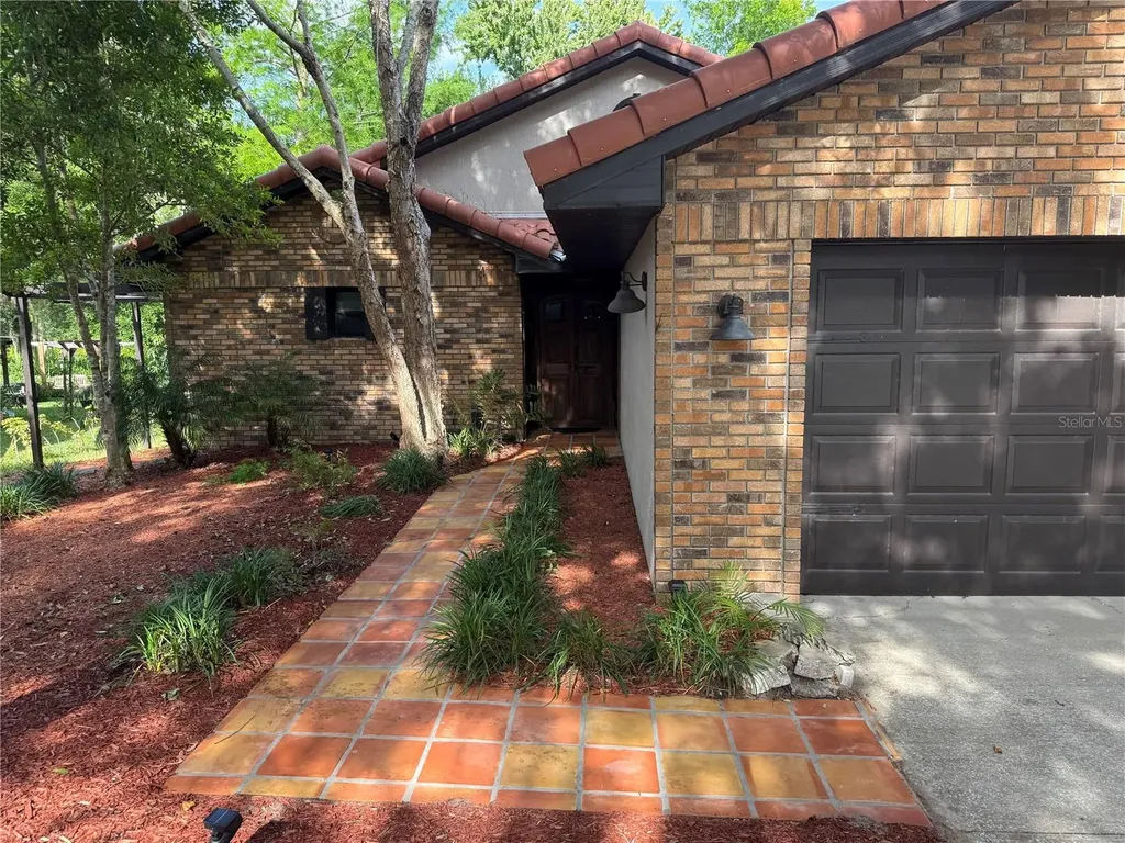39 Forest Lane Eustis FL 32726