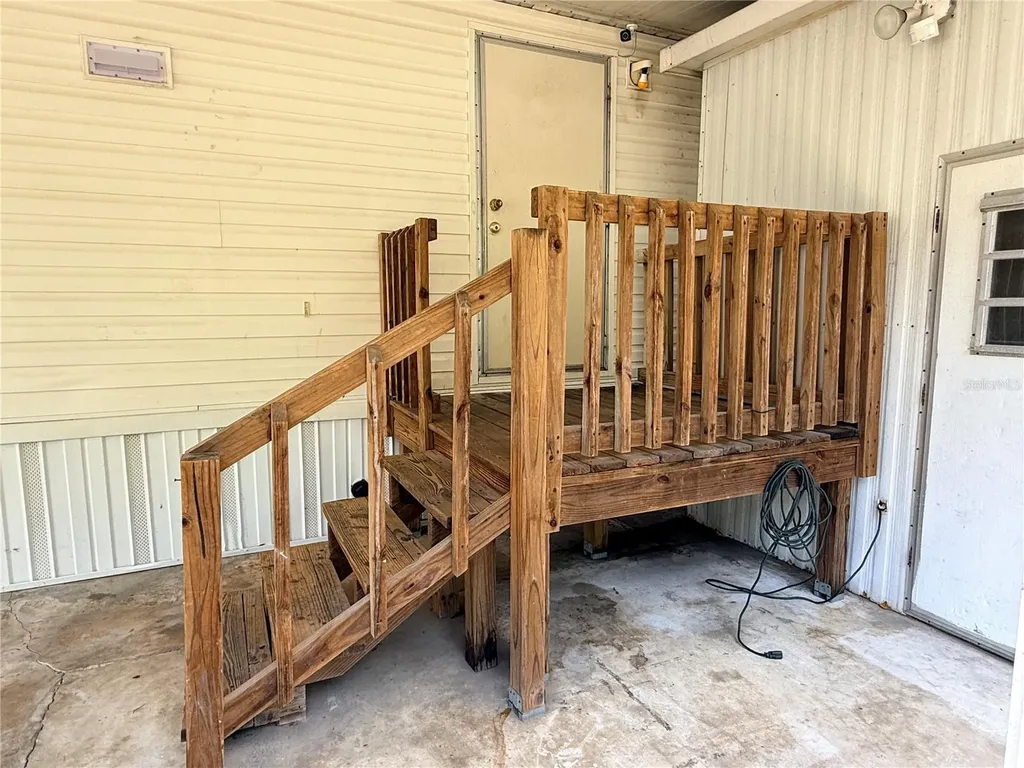 2011 NW 28th Court Ocala FL 34475
