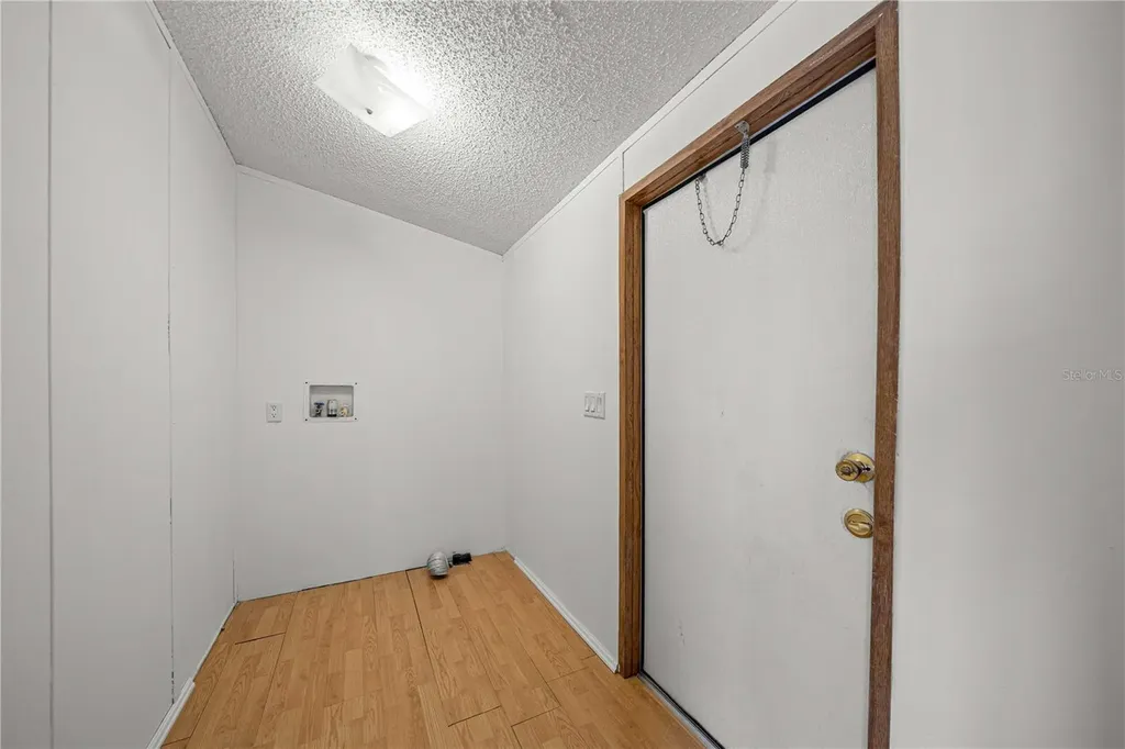 2011 NW 28th Court Ocala FL 34475
