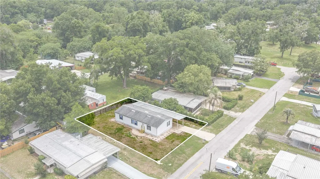 2011 NW 28th Court Ocala FL 34475