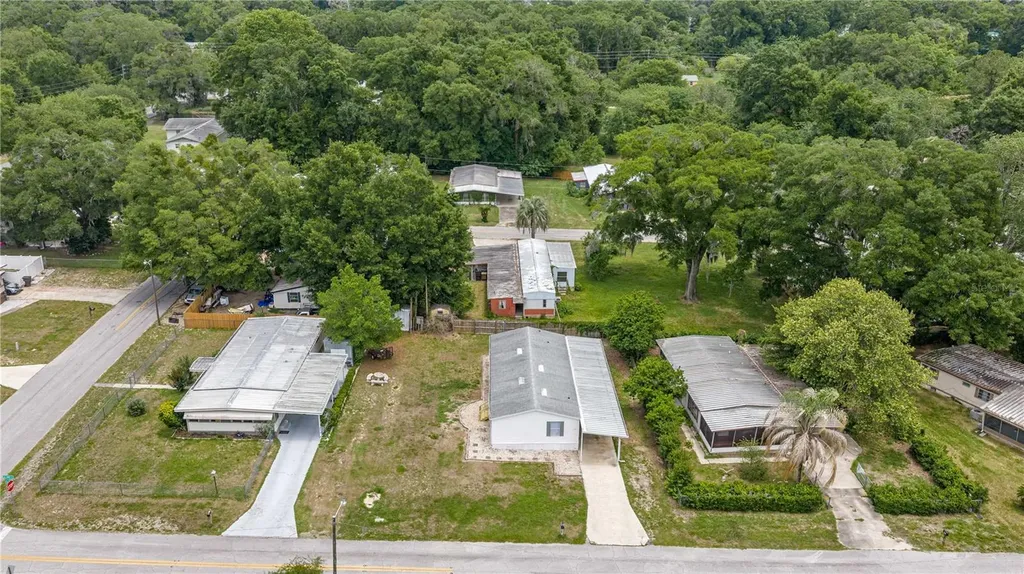 2011 NW 28th Court Ocala FL 34475