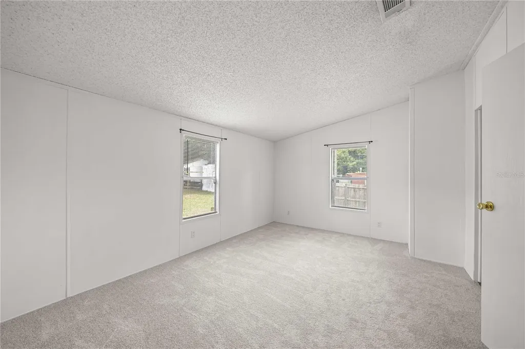 2011 NW 28th Court Ocala FL 34475